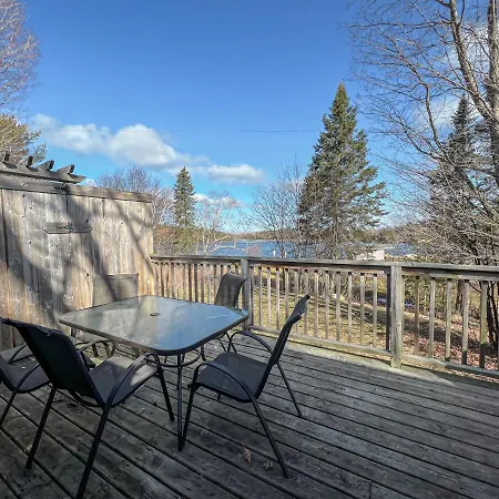 Ahmic Lake Resort Magnetawan Exterior photo