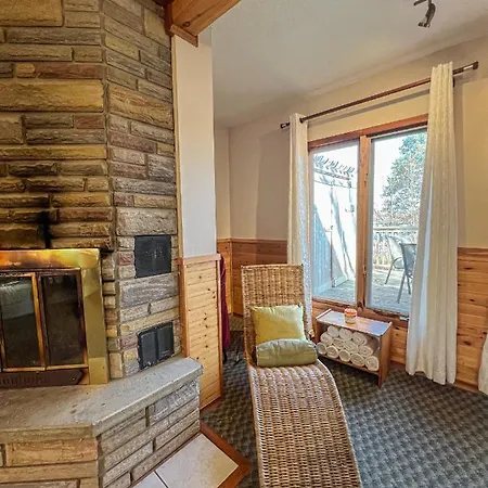 Ahmic Lake Resort Magnetawan Exterior photo
