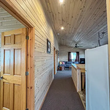 Ahmic Lake Resort Magnetawan Exterior photo