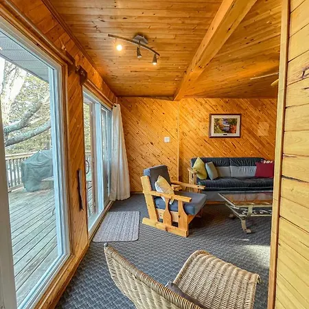 Ahmic Lake Resort Magnetawan Exterior photo